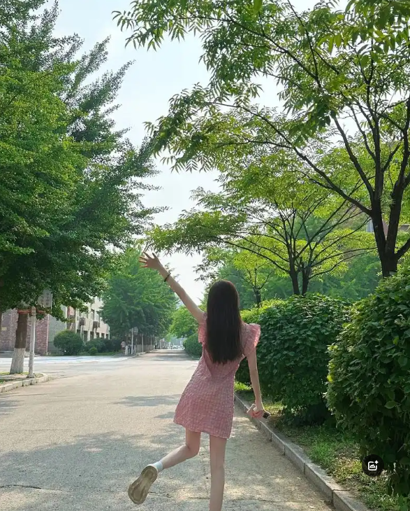 尚红网  头孢过敏致死: 大一女生输液室独处4分钟, 求救无果